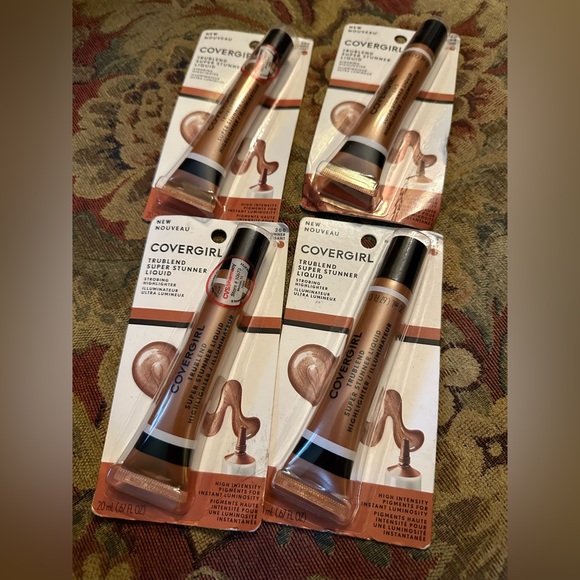 4 tubes -Bronze Stunner by Covergirl new in package - Picture 1 of 6
